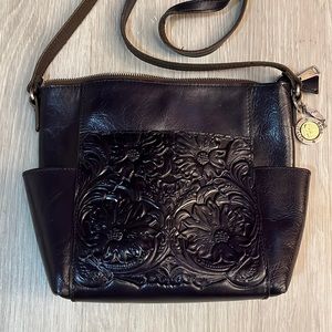Patricia Nash navy leather purse